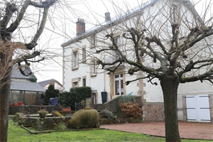 maison bourgeoise à la vente -   71400  AUTUN, surface 300 m2 vente maison bourgeoise - UBI459445211